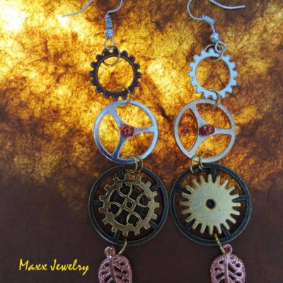 Steampunk náušnice s ozubenýmim kolieskami a lístkami | Apropoyoou.sk