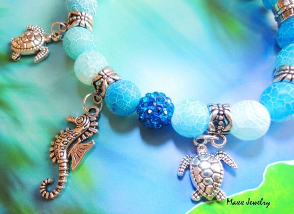 Modrý náramok s morským koníkom a korytnačkami | Apropoyou.sk